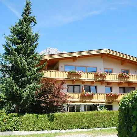 Hochfilzer Apartman *